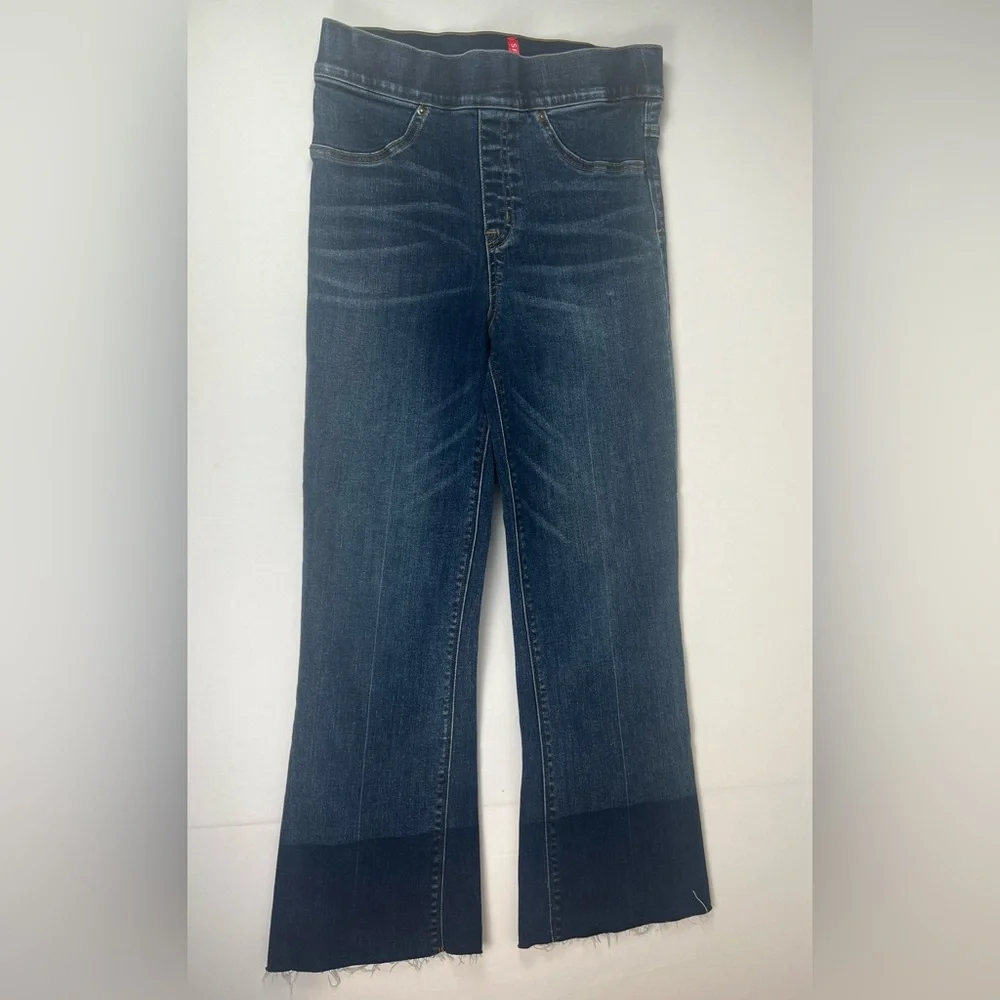 SPANX women's cropped stretch flare pull‎ on denim raw hem Size Small - Picture 2 of 12